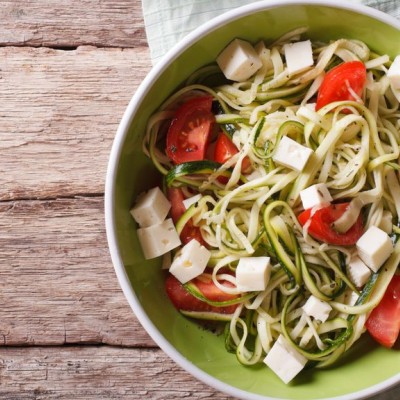 Salade de courgettes, feta et basilic