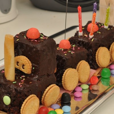 Train d'anniversaire gourmand