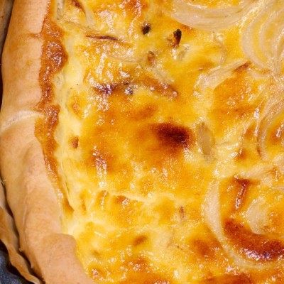 Tarte à l'oignon crémeuse