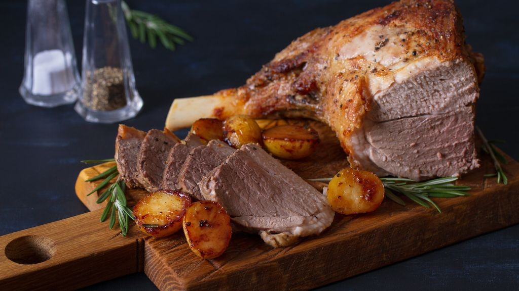 Gigot d'agneau rôti au romarin