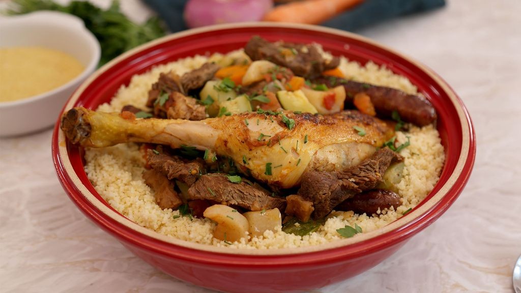Couscous traditionnel aux légumes et viandes